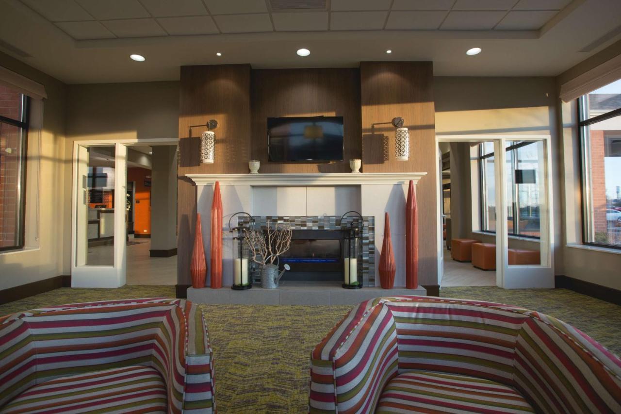 Hilton Garden Inn Bolingbrook I-55 Екстериор снимка