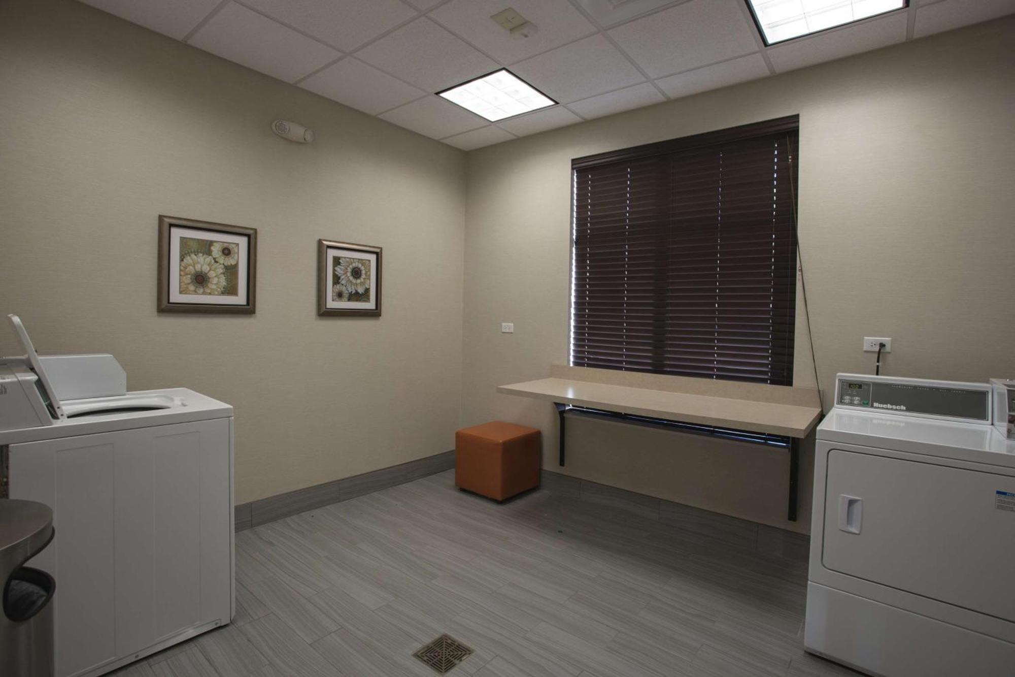 Hilton Garden Inn Bolingbrook I-55 Екстериор снимка